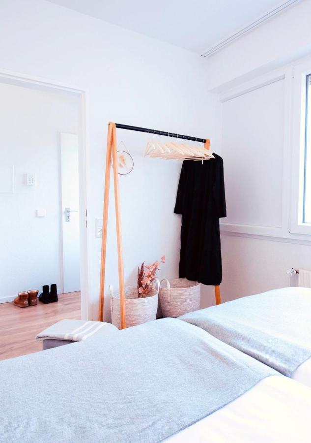 Apartment Mit Balkon - Netflix - Nahe Messe Duesseldorf Krefeld Esterno foto