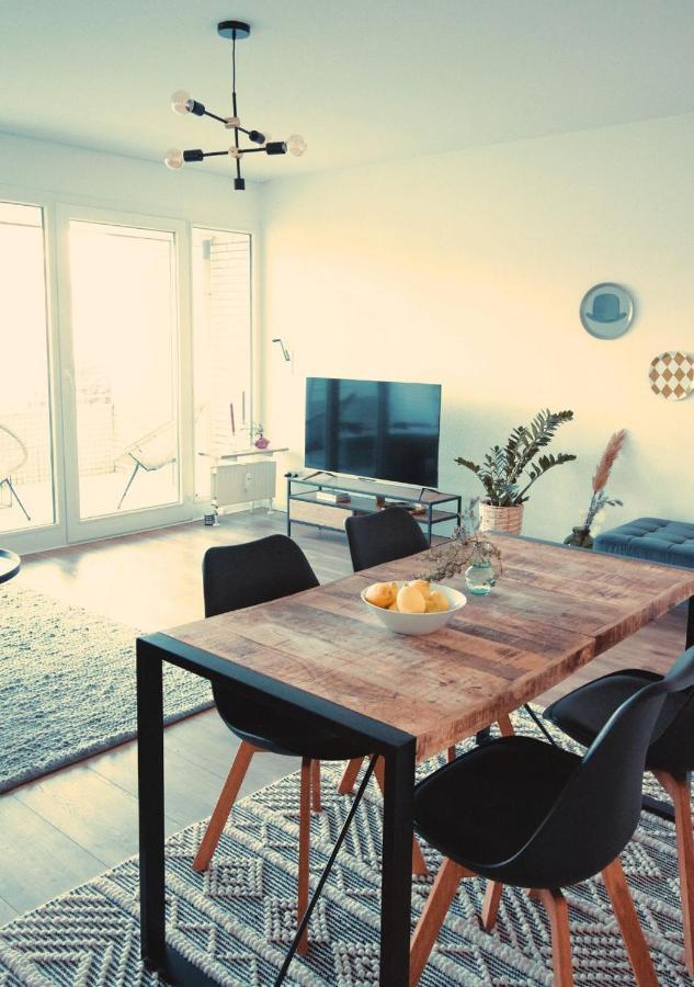 Apartment Mit Balkon - Netflix - Nahe Messe Duesseldorf Krefeld Esterno foto